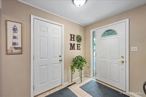 641 Devonshire Lane Crystal Lake IL 60014
