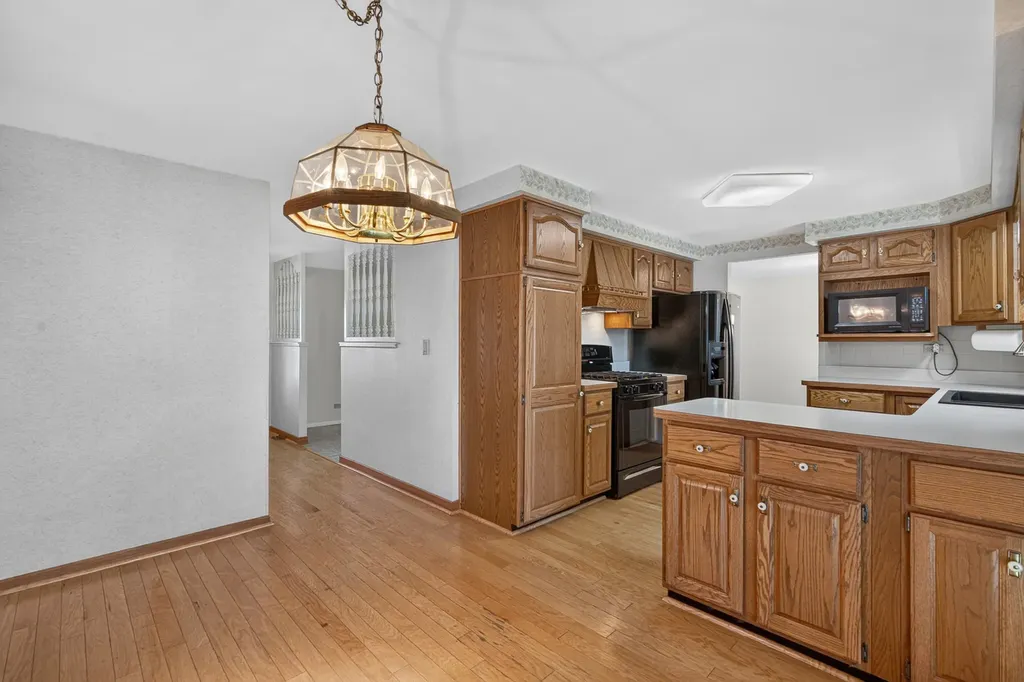 216 Samoset Lane Schaumburg IL 60193