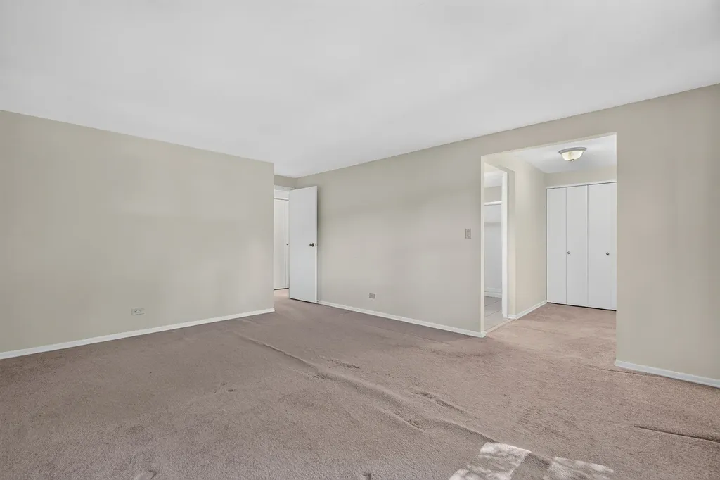 216 Samoset Lane Schaumburg IL 60193