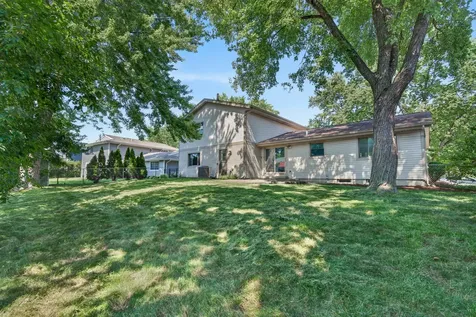 216 Samoset Lane Schaumburg IL 60193