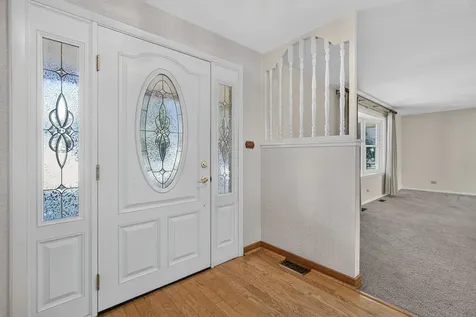216 Samoset Lane Schaumburg IL 60193