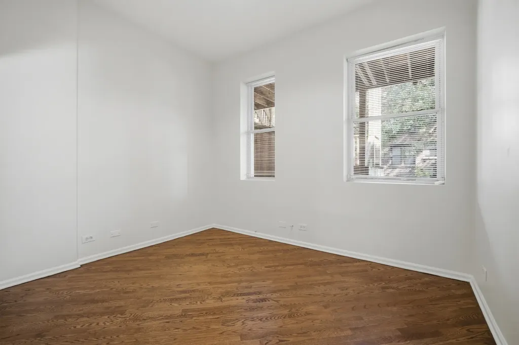 626 West Buckingham Place Chicago IL 60657