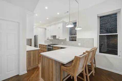 626 West Buckingham Place Chicago IL 60657