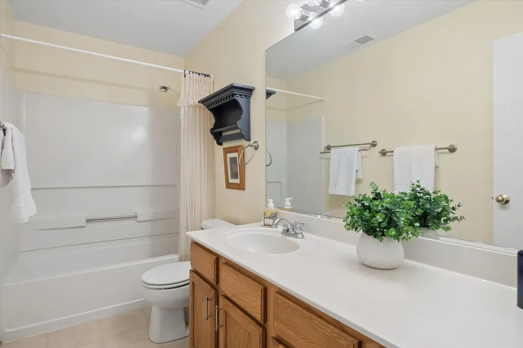 2574 Arcadia Circle Naperville IL 60540