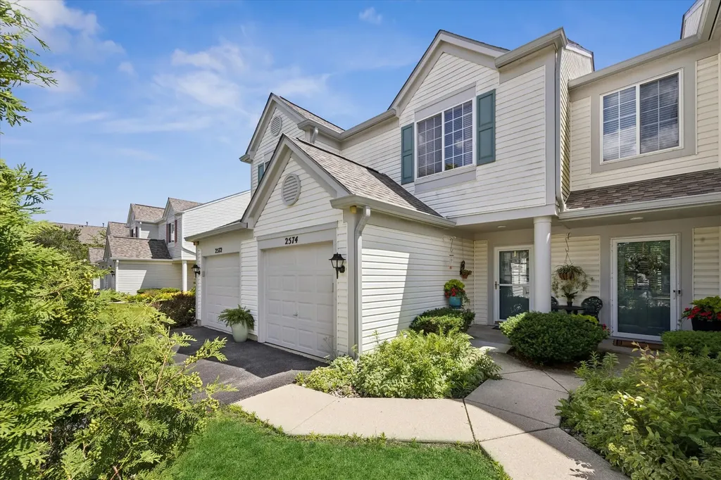 2574 Arcadia Circle Naperville IL 60540
