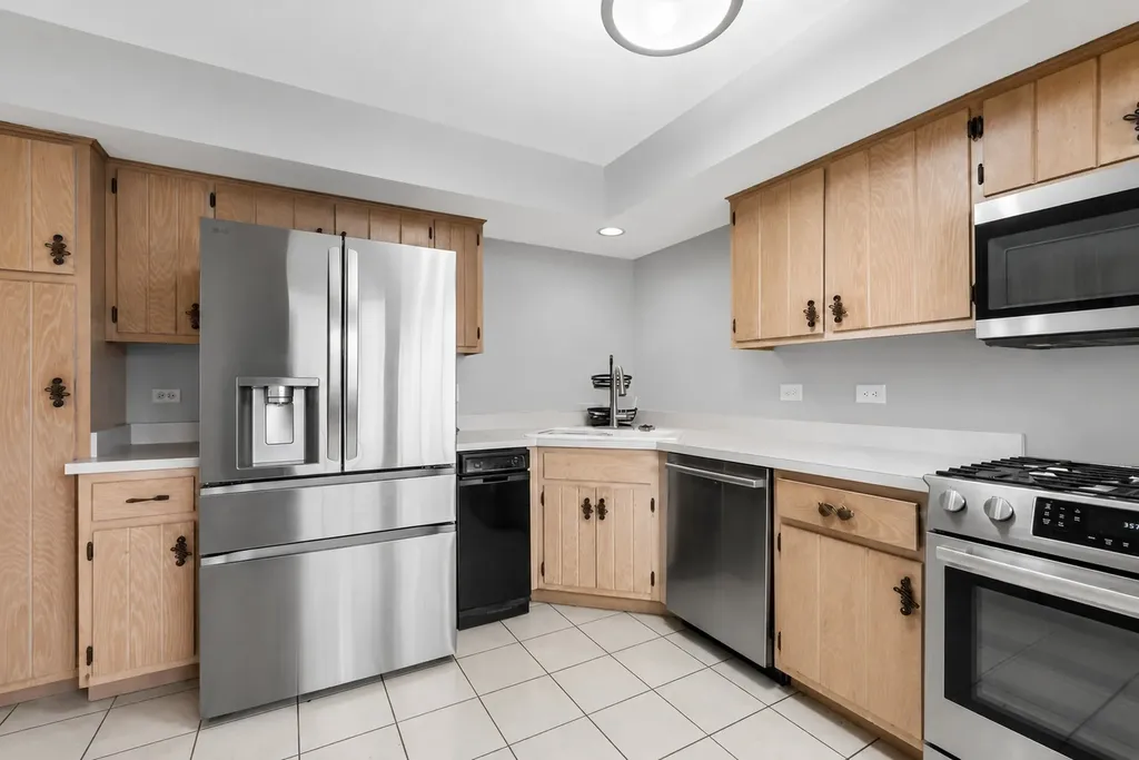 15722 Centennial Drive Orland Park IL 60462