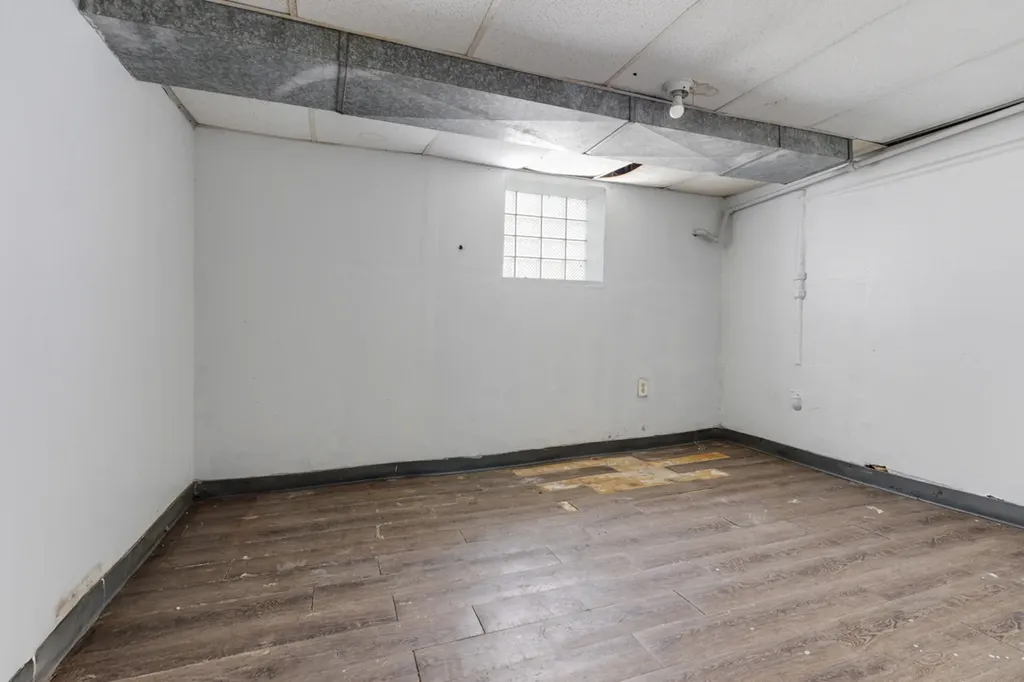 11442 South Normal Avenue Chicago IL 60628