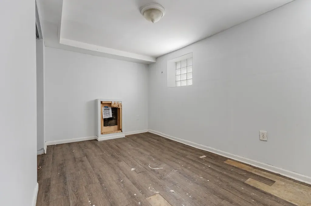 11442 South Normal Avenue Chicago IL 60628