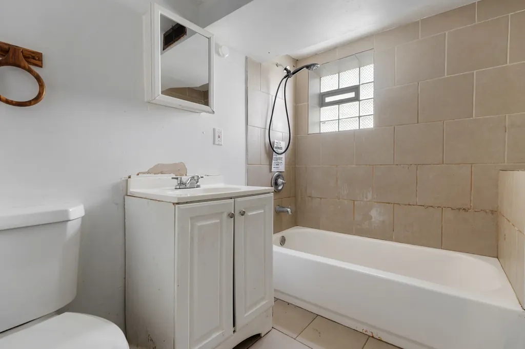 11442 South Normal Avenue Chicago IL 60628