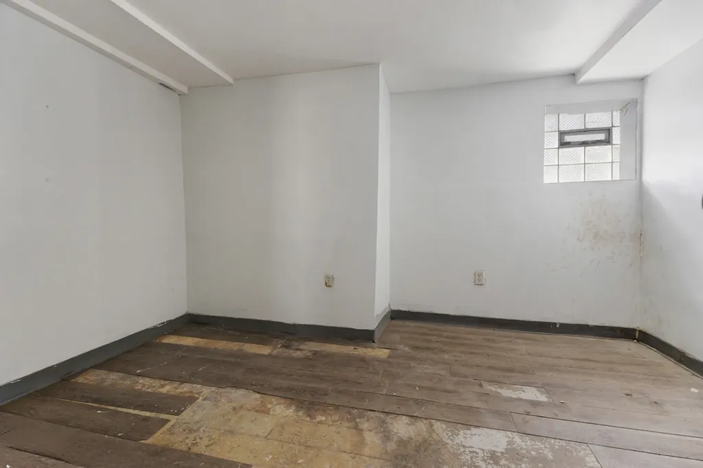 11442 South Normal Avenue Chicago IL 60628
