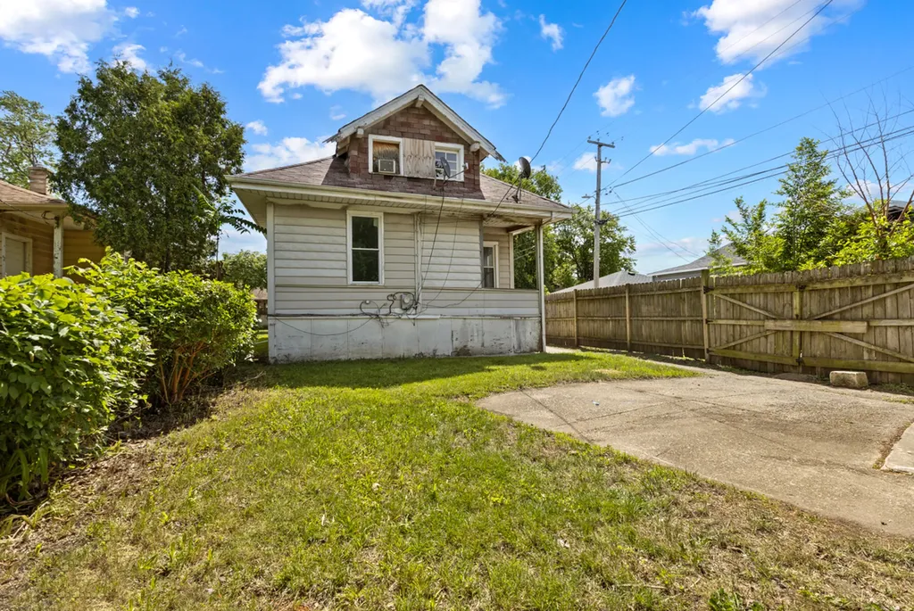 11442 South Normal Avenue Chicago IL 60628