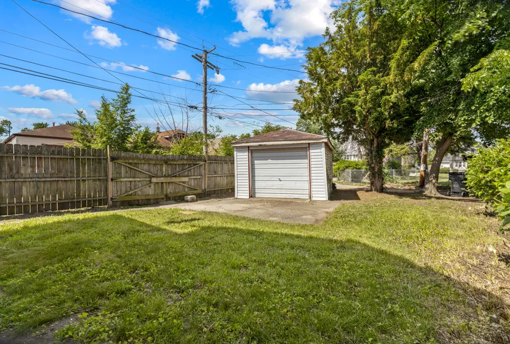 11442 South Normal Avenue Chicago IL 60628