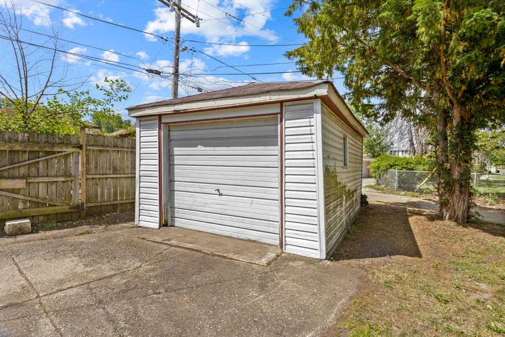 11442 South Normal Avenue Chicago IL 60628