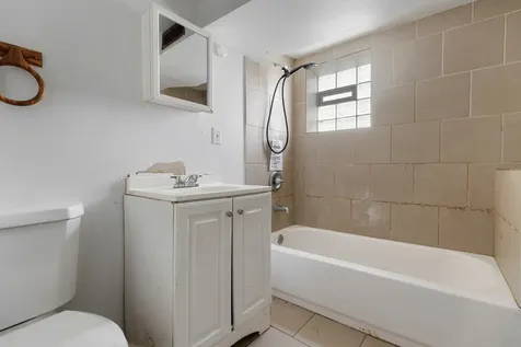 11442 South Normal Avenue Chicago IL 60628