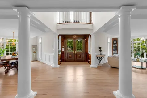 10 Clubside Court Burr Ridge IL 60527