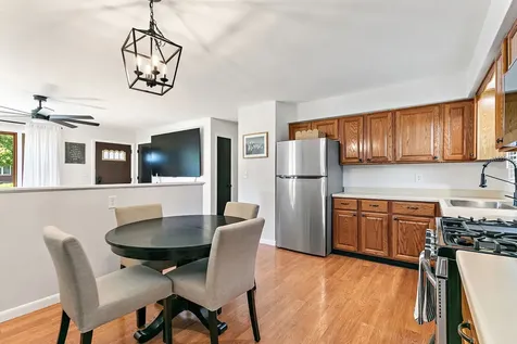 409 Glenwood Drive Belvidere IL 61008