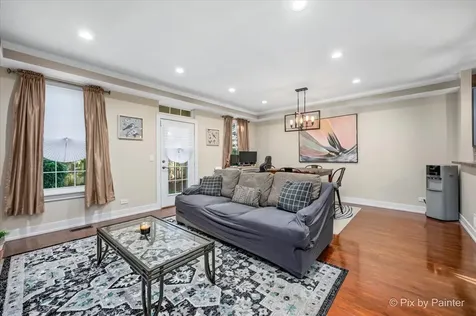 102 Neutrenton Avenue Elgin IL 60120