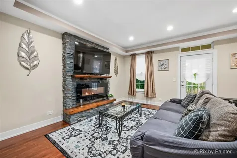 102 Neutrenton Avenue Elgin IL 60120