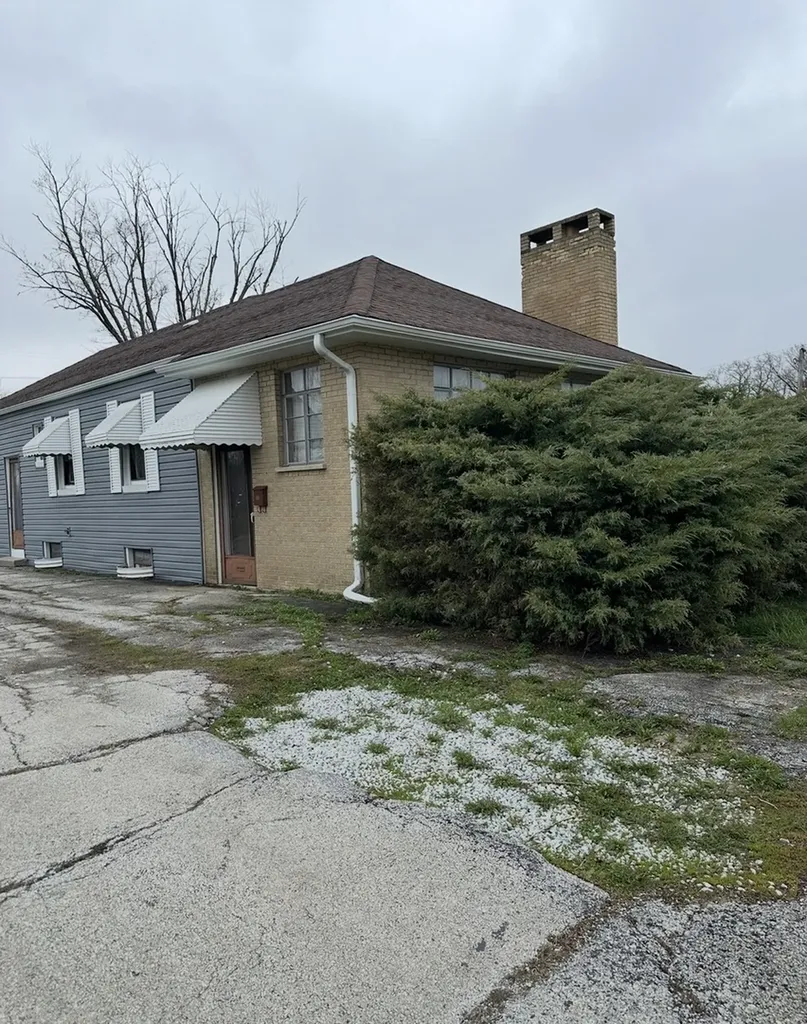 91 West 30th Place South Chicago Heights IL 60411