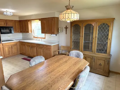 2816 West Seipp Street Chicago IL 60652