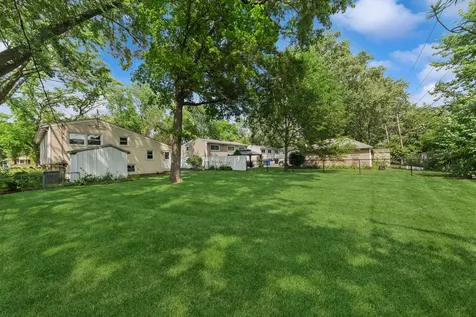 575 Lowden Avenue Glen Ellyn IL 60137