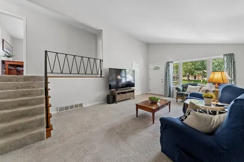 575 Lowden Avenue Glen Ellyn IL 60137