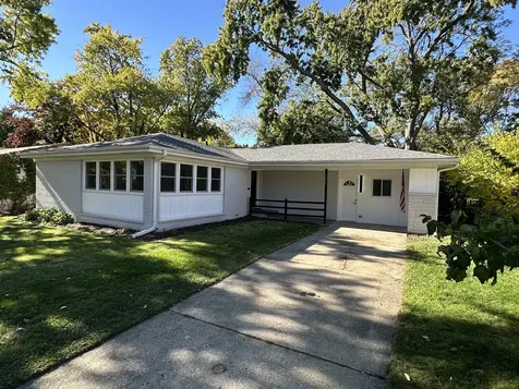 326 Indian Drive Glen Ellyn IL 60137