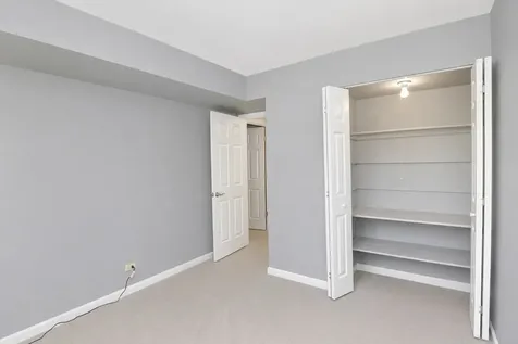 3 Whitehall Court Streamwood IL 60107