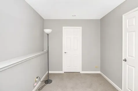 3 Whitehall Court Streamwood IL 60107
