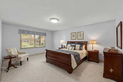 207 Ashley Way Bloomingdale IL 60108