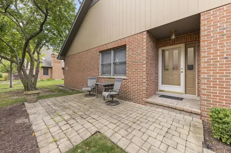 207 Ashley Way Bloomingdale IL 60108