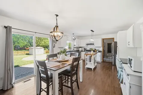 1220 Willow Way Yorkville IL 60560