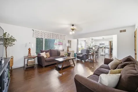 1220 Willow Way Yorkville IL 60560
