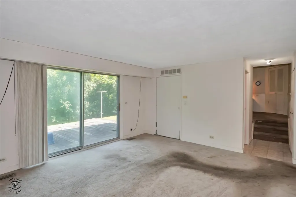 226 Charlestown Drive Bolingbrook IL 60440