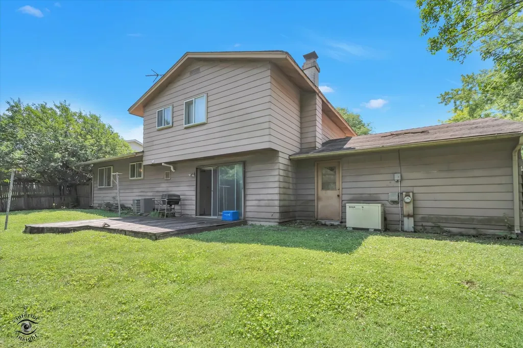 226 Charlestown Drive Bolingbrook IL 60440
