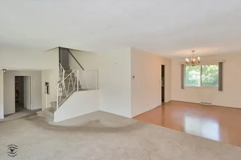 226 Charlestown Drive Bolingbrook IL 60440