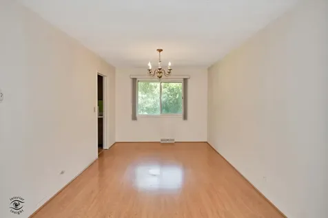 226 Charlestown Drive Bolingbrook IL 60440