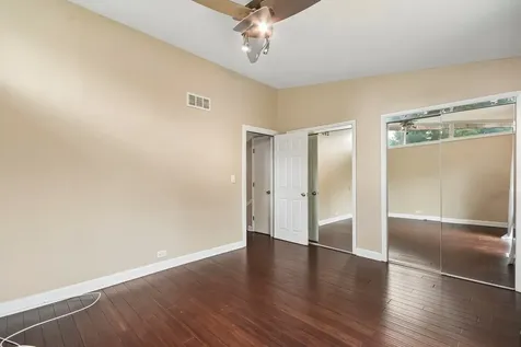 385 Anne Terrace Wheeling IL 60090