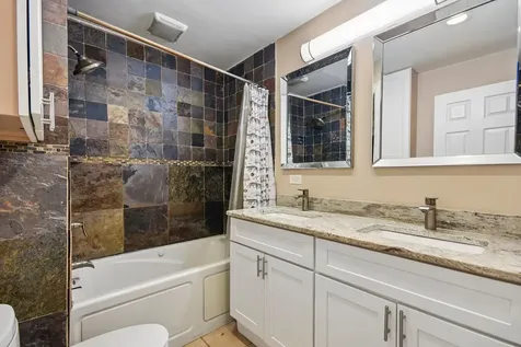 385 Anne Terrace Wheeling IL 60090