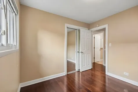 385 Anne Terrace Wheeling IL 60090