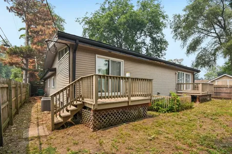 385 Anne Terrace Wheeling IL 60090