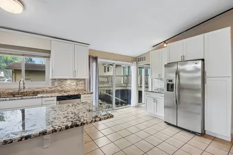 385 Anne Terrace Wheeling IL 60090
