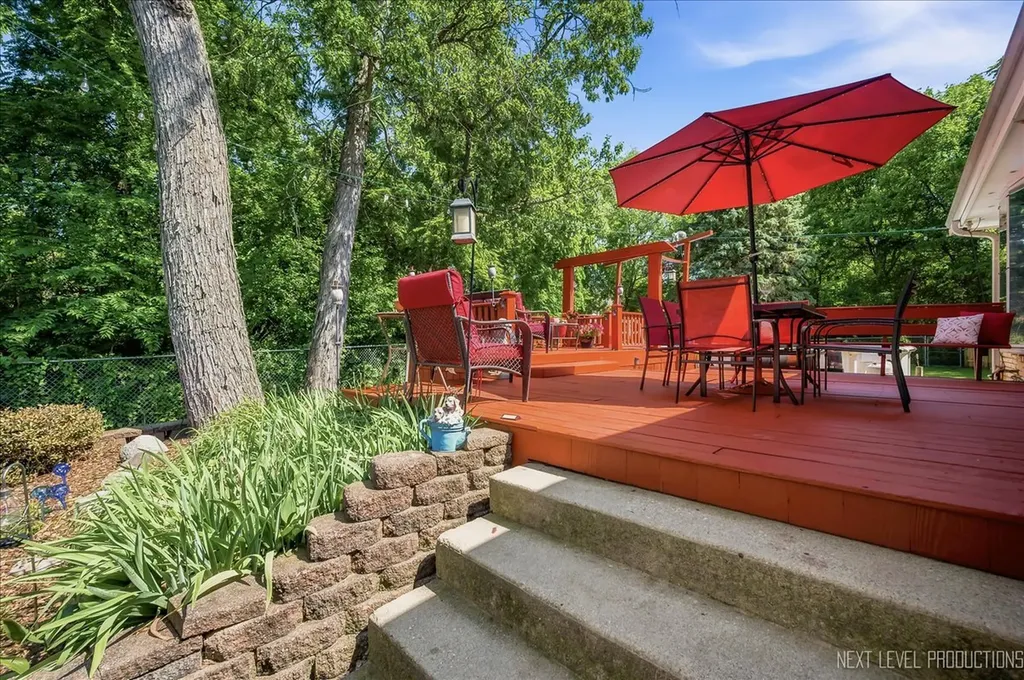 1N255 Prairie Avenue Glen Ellyn IL 60137
