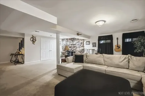 1N255 Prairie Avenue Glen Ellyn IL 60137