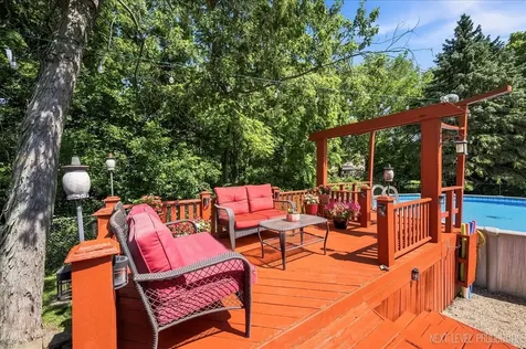 1N255 Prairie Avenue Glen Ellyn IL 60137