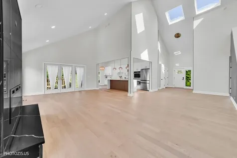 13 Chipping Campden Drive South Barrington IL 60010