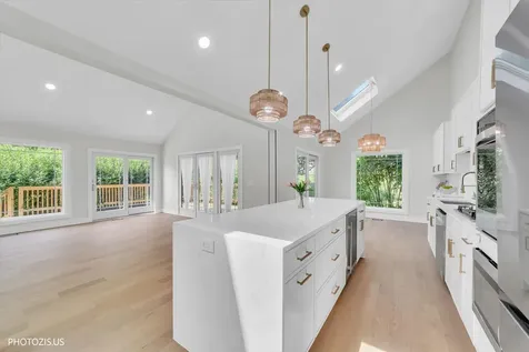 13 Chipping Campden Drive South Barrington IL 60010