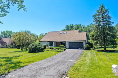 13 Chipping Campden Drive South Barrington IL 60010