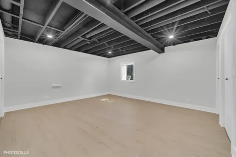 13 Chipping Campden Drive South Barrington IL 60010