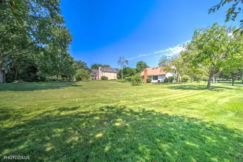 13 Chipping Campden Drive South Barrington IL 60010